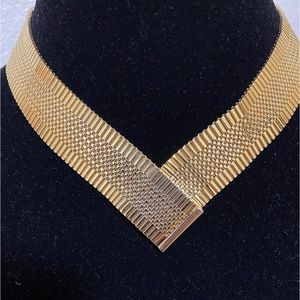 Vintage Napier 22k Gold Plated 80’s V Shape Statement 18” Necklace
